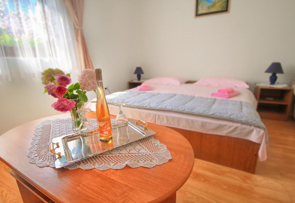 Apartman Josipa Dreznik Grad Exterior photo